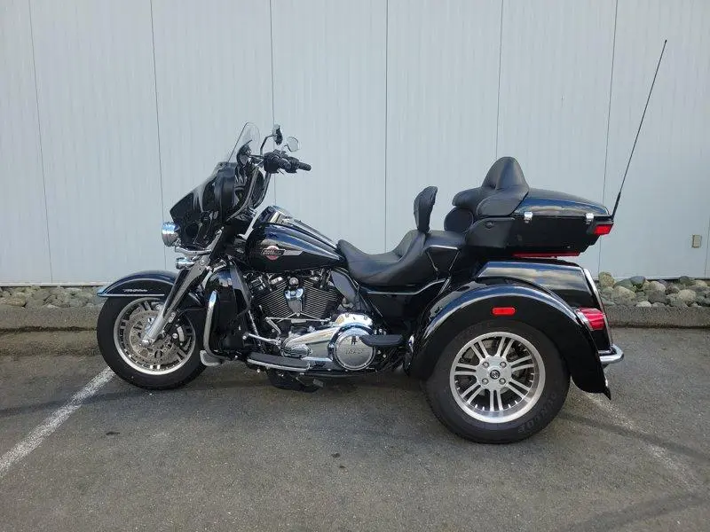 Harley-Davidson Trike FLHTCUTG - Tri Glide Ultra Classic 2024