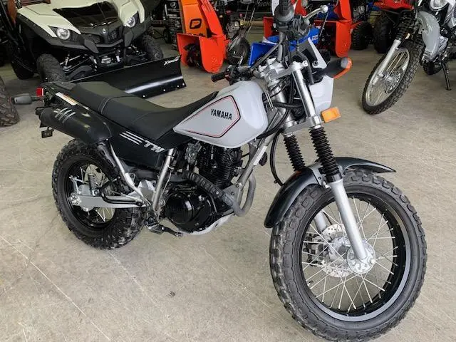Yamaha TW200 2025