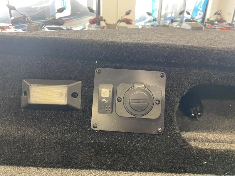 2024 Other Adventurer 178 Fs alt