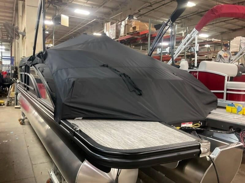 Bennington Marine 22 M Swingback 3t Noir 2026 alt