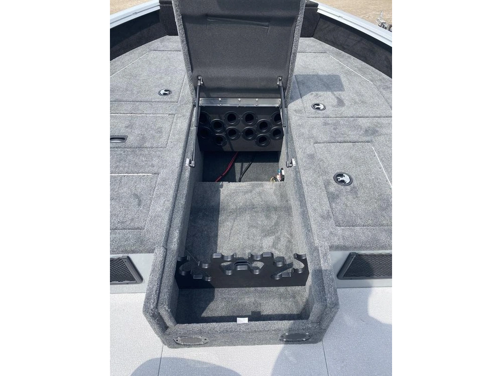 2025 Smoker-craft Adventurer 188 T alt