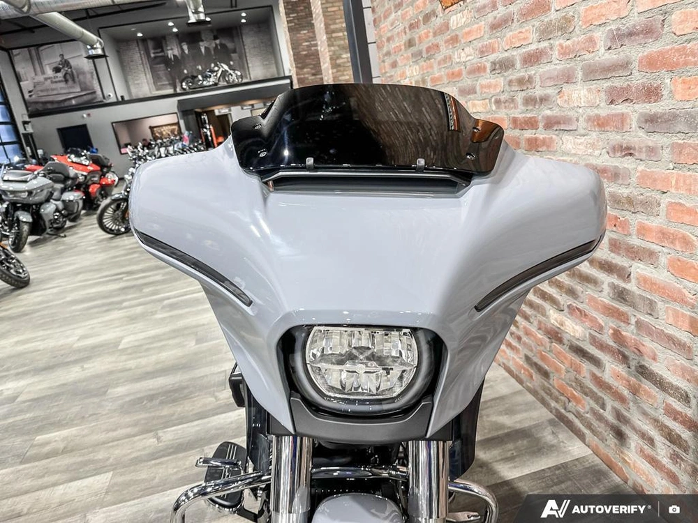 2026 Harley-davidson Street Glide alt