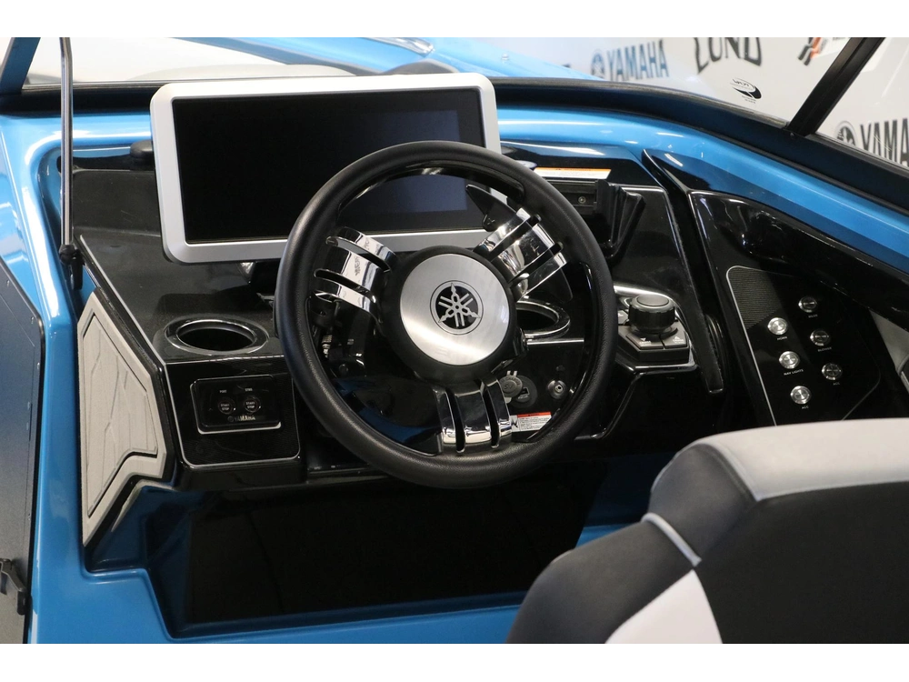 2022 Yamaha 255xd alt