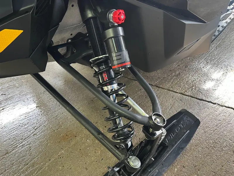 2025 Ski-Doo MXZ X 850 ETEC 137"