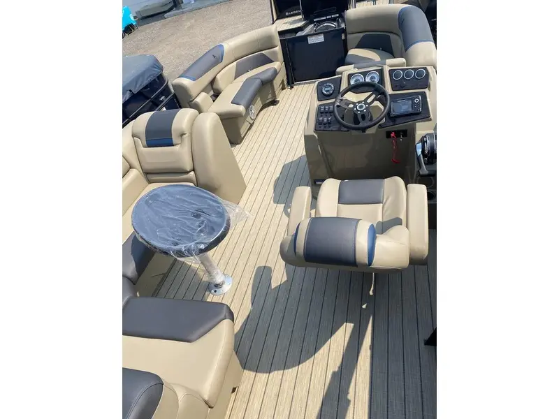 2023 Legend Boats E-Series 21 Cruise Sport Pro thumbnail 6