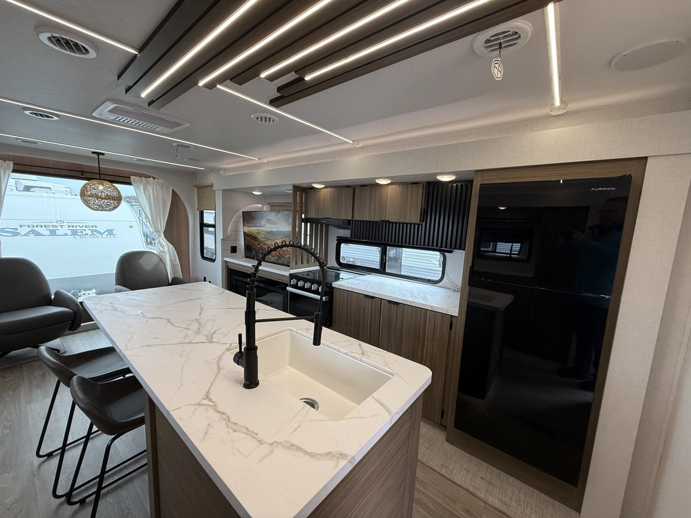 2026 Salem 270zen alt