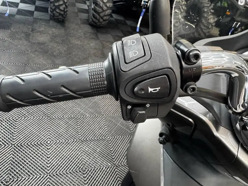 2015 Honda PCX 150 thumbnail 12