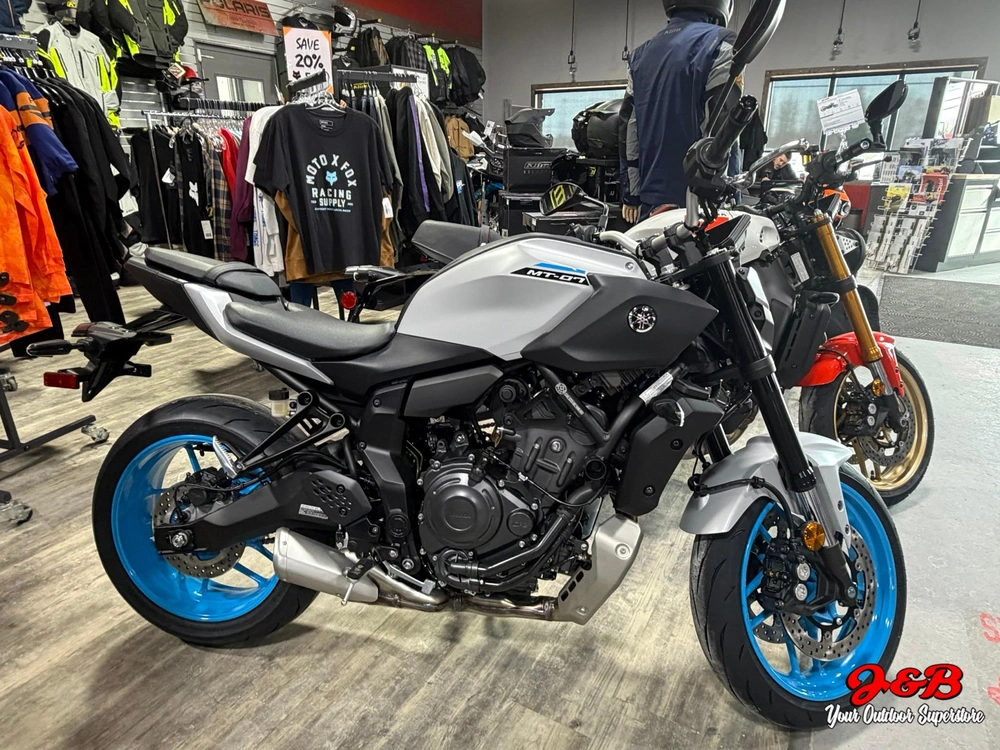 2026 Yamaha Mt-07 Ice Storm alt