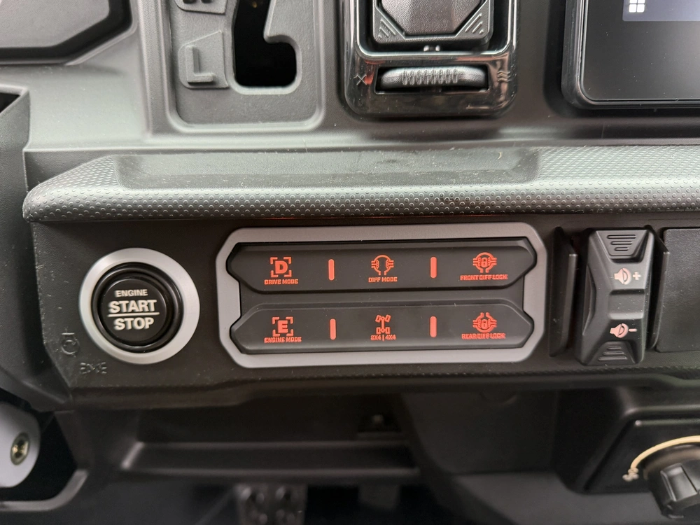 2026 Brp Defender Limited Cab Hd11 (canada) alt