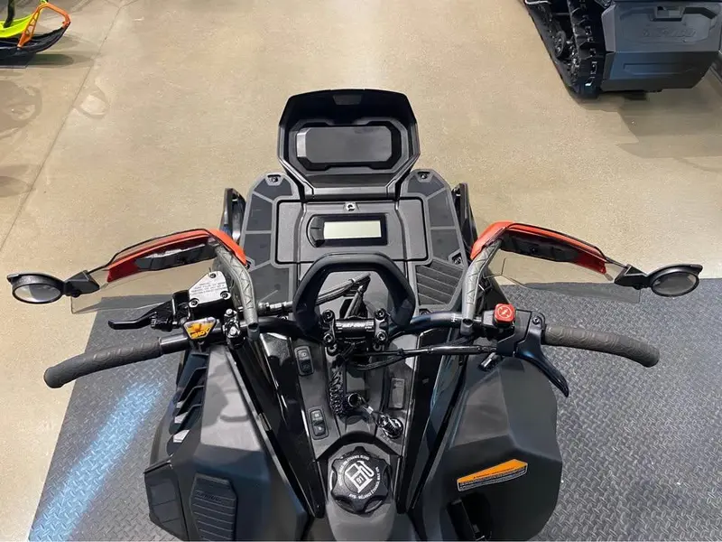 Ski-Doo Summit Expert 165 850 2024