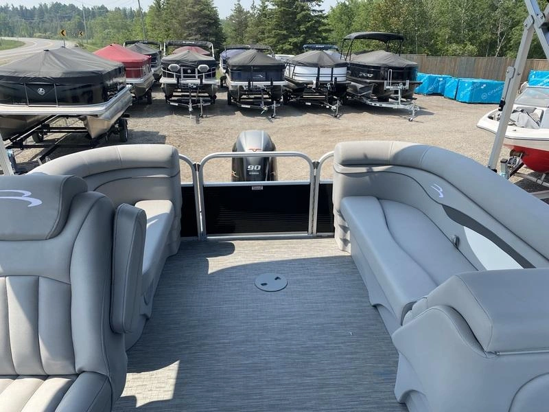 2023 Bennington Marine 20 Svsr alt