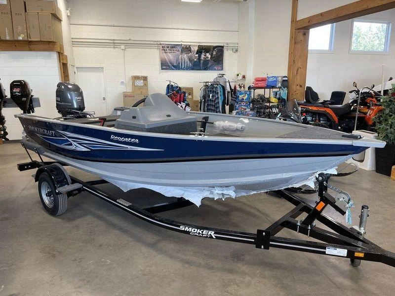 2023 Smoker-craft Resorter 151 alt