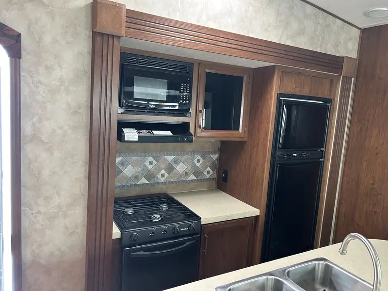 2014 Crossroads RV Cruiser CFL30D thumbnail 10