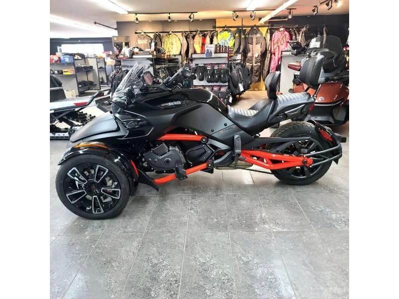 Can-am F3-s Se6 2024 alt