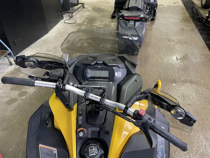 2025 Ski-Doo MXZ Sport 600 EFI 137"