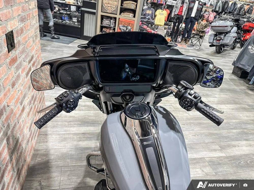 2026 Harley-davidson Street Glide alt