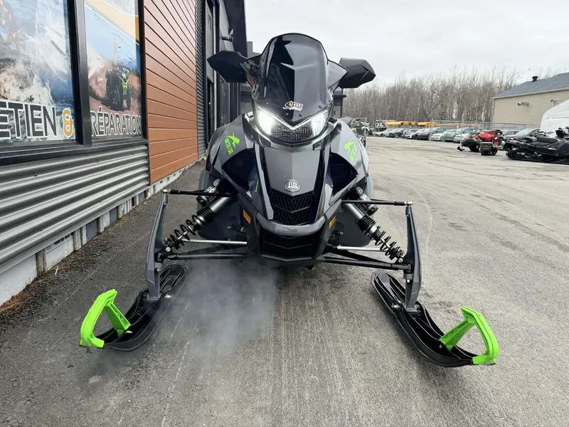 Arctic Cat ZR9000 THUNDERCAT 2022