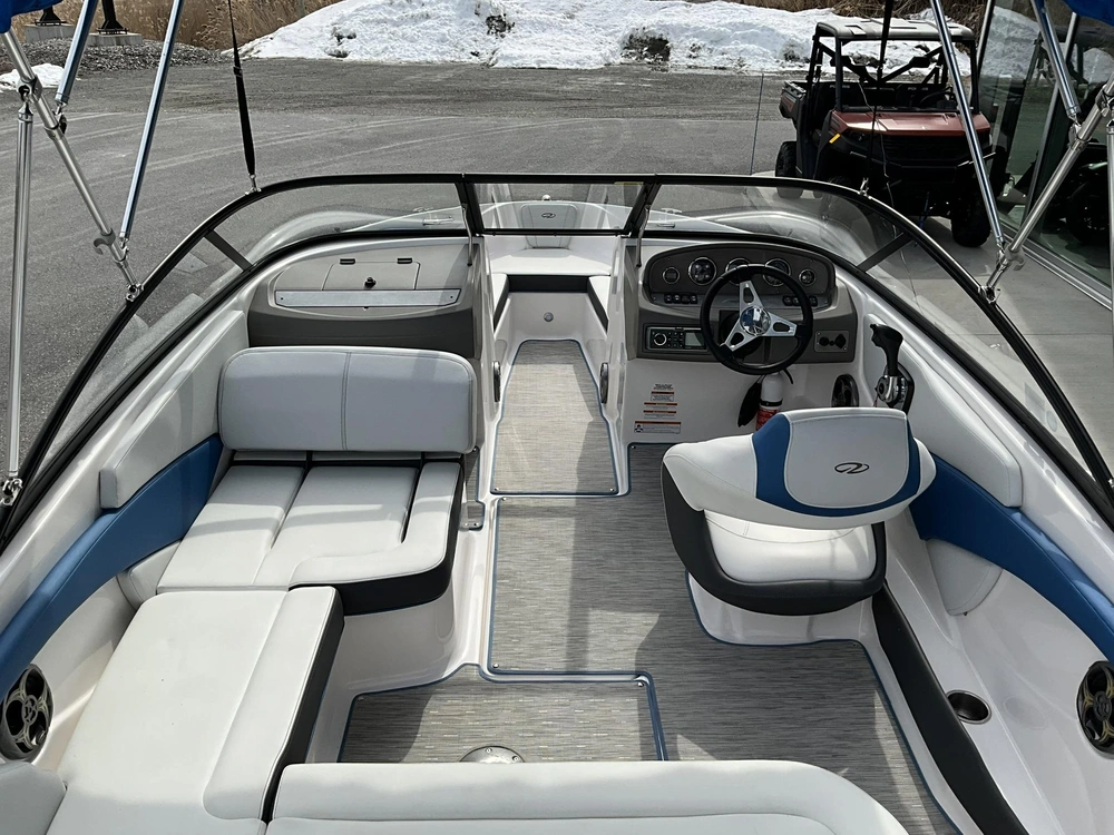 2015 Regal 1900 Esx alt