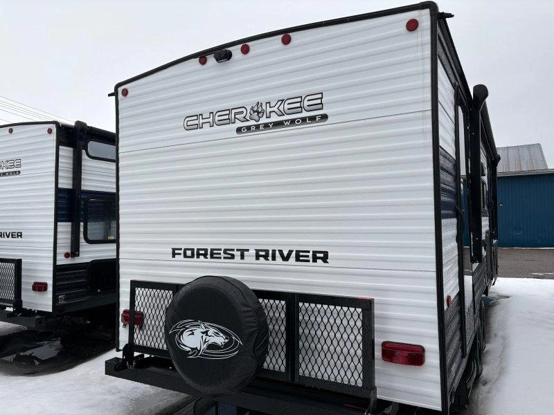 Cherokee Grey Wolf 23dbh 2026 alt