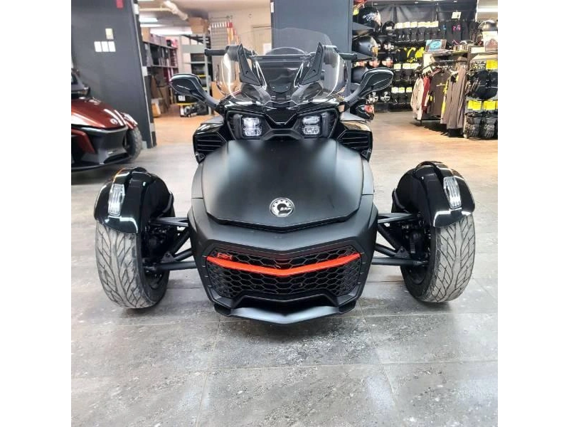 Can-am F3-s Se6 2024 alt