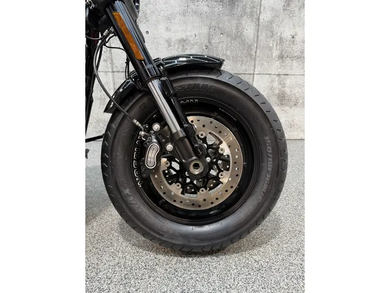 Harley-Davidson Fat Bob 114 FXFBS | Vance & Hines 2021