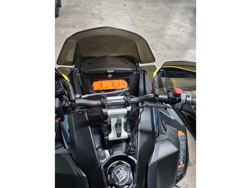 2026 Ski-Doo RENEGADE X-RS 900 ACE Turbo R thumbnail 6