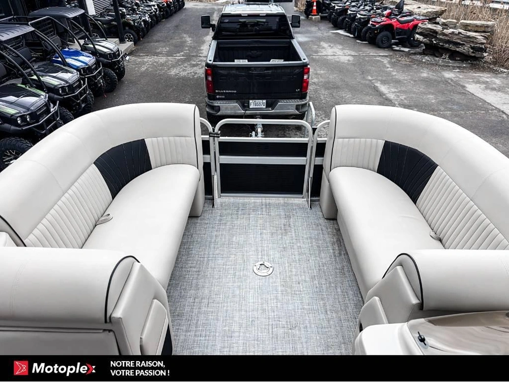 2021 Legend Ponton Dual Lounge alt