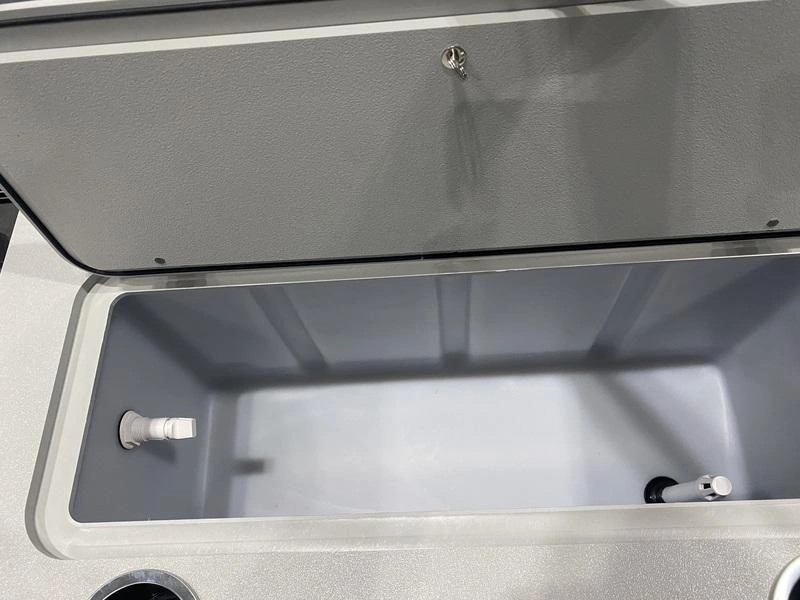 2026 Other Mirage 820 Party Fish alt