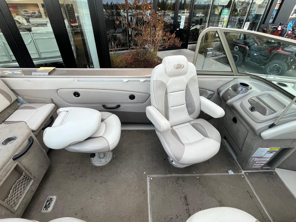 Princecraft Super Pro 207 200 Verado Et 9.9 Kicker 2008 alt