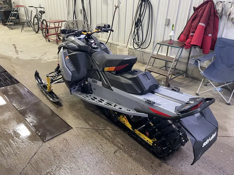 Ski-Doo MXZ Blizzard 850 Etec 129" 2025