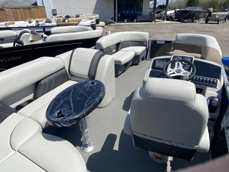 2025 Sylvan Mirage Cruise 818 Cruise alt