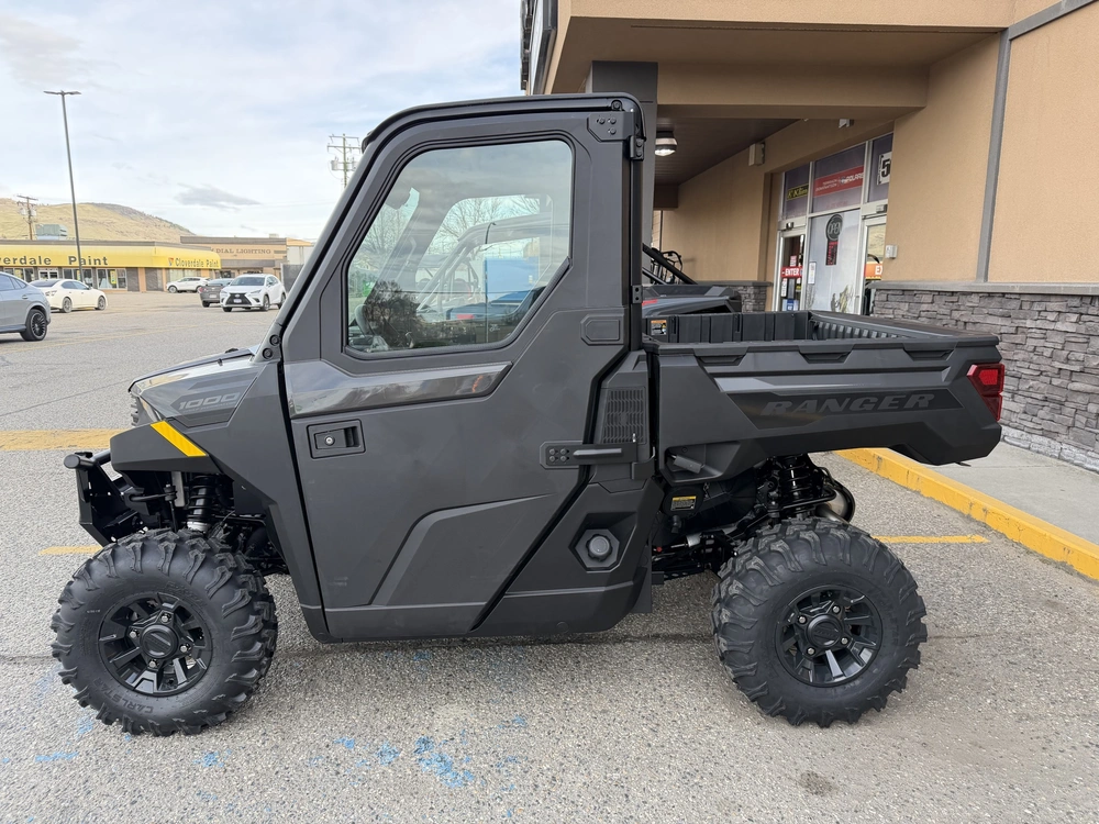 2026 Polaris Ranger 1000 Cab alt
