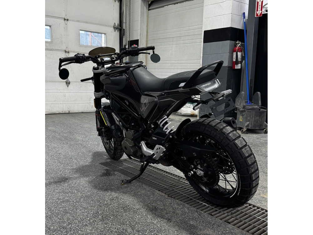 2021 Husqvarna Svartpilen 401 alt