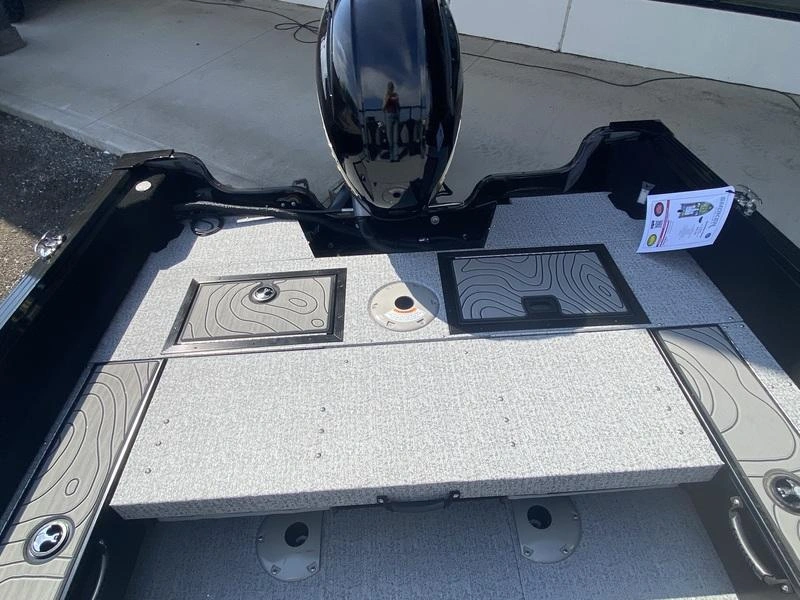 2026 Smoker-craft Excursion 166 Dc alt