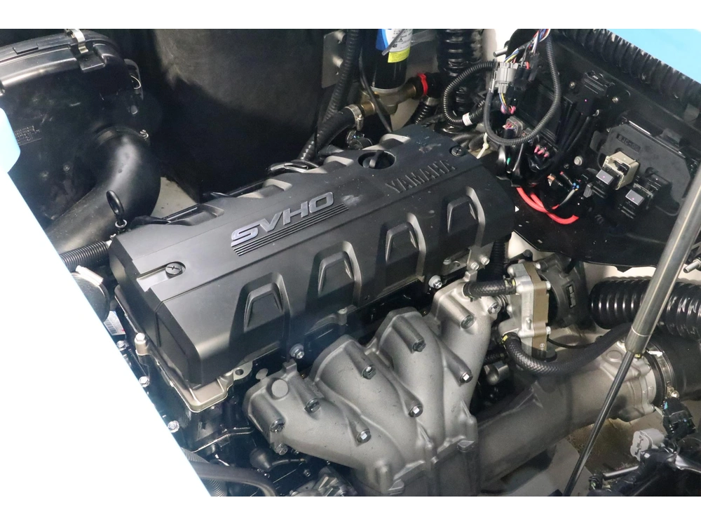 2022 Yamaha 255xd alt