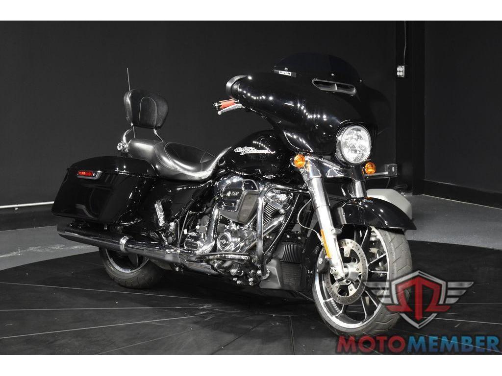 2020 Harley-Davidson Street Glide Base for Sale in Chambersburg, PA