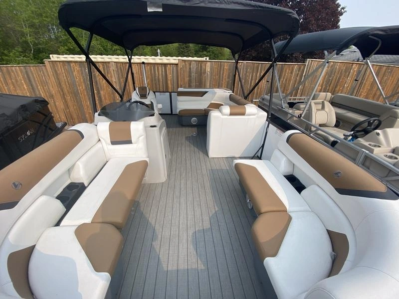 2023 Legend Boats E-series 21 Cruise alt