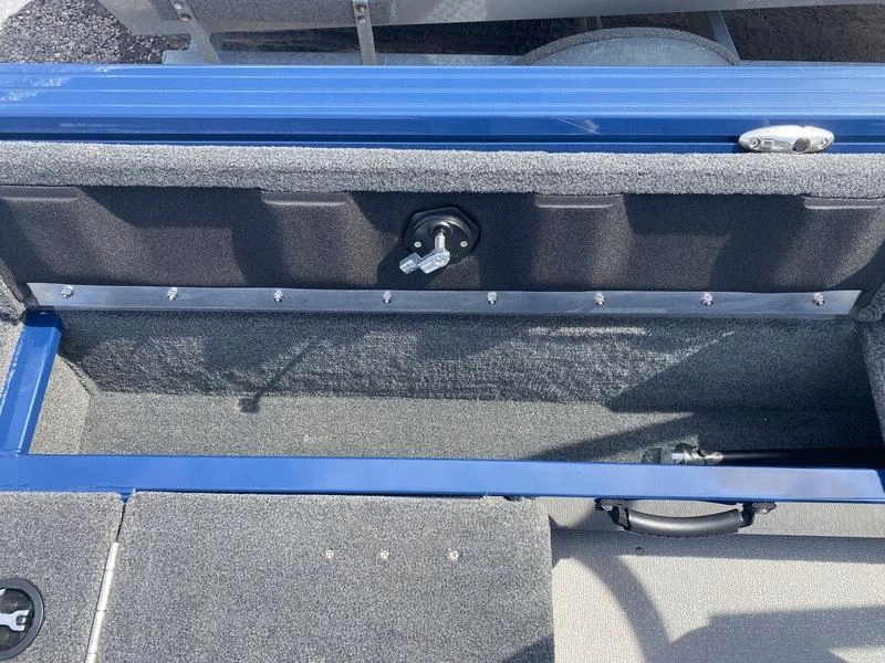 2025 Smoker-craft Excursion 166 Dc alt