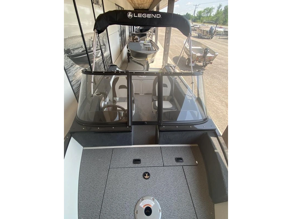 2026 Legend Boats R15 alt