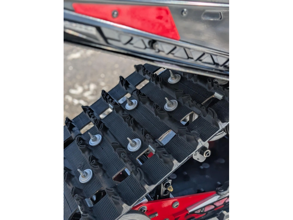 2025 Polaris 650 Indy Xcr 128 🎯 Motoneige Performance Occasion Garantie Cloutée Inspection 1 Proprio Fiable Prête Saison 🟢 alt