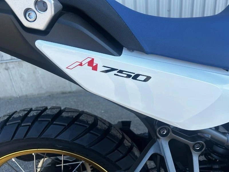 Honda Transalp 2025 alt