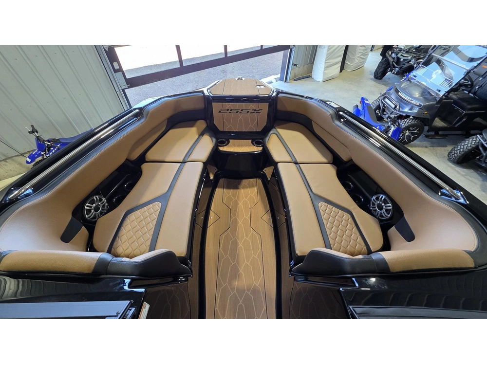 Yamaha 255 Xd 2026 alt