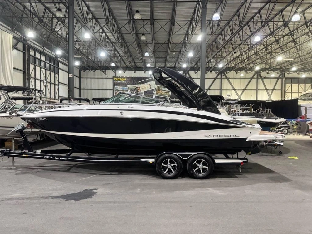 2011 Regal 2550 alt
