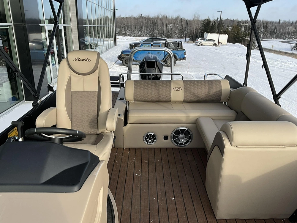 Bentley Elite 223 Swingback Bench 2024 alt