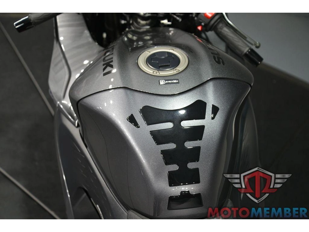 2023 Suzuki Hayabusa alt