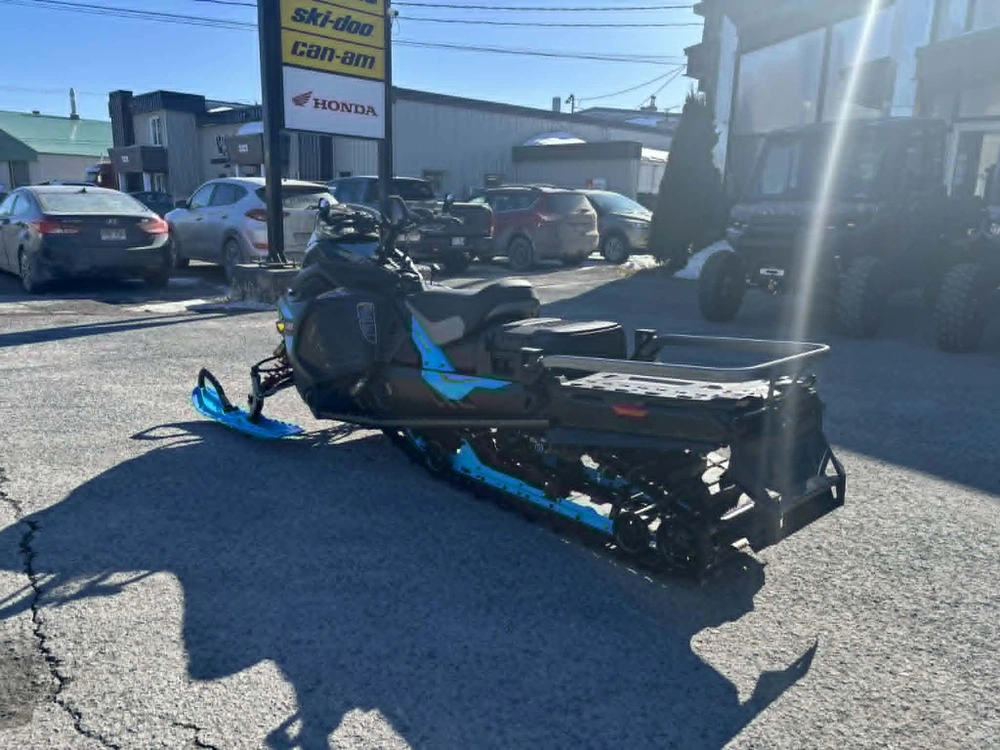 Ski-doo Commander Re 900 Ace Turbo R Powdermax 1.75'' E.s. W/ 10.25'' Touchscreen 2026 alt