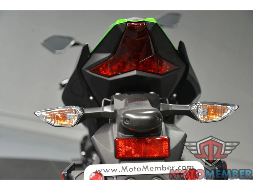 2022 Kawasaki Z400 Abs alt