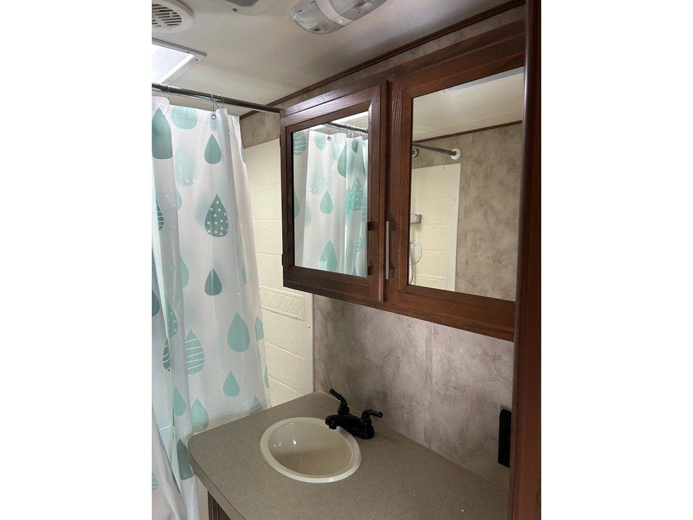 2014 Crossroads Rv Cruiser Cfl30d alt