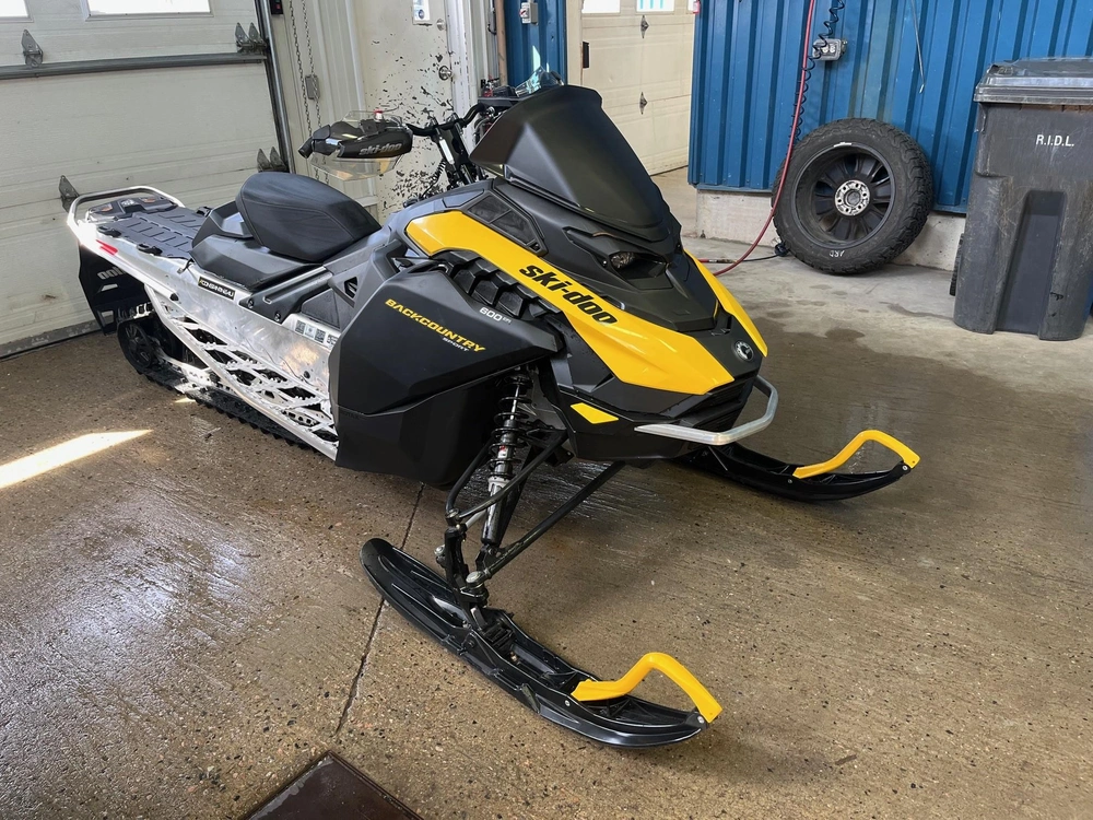 Ski-doo Backcountry Sport 600 Efi 2026 alt