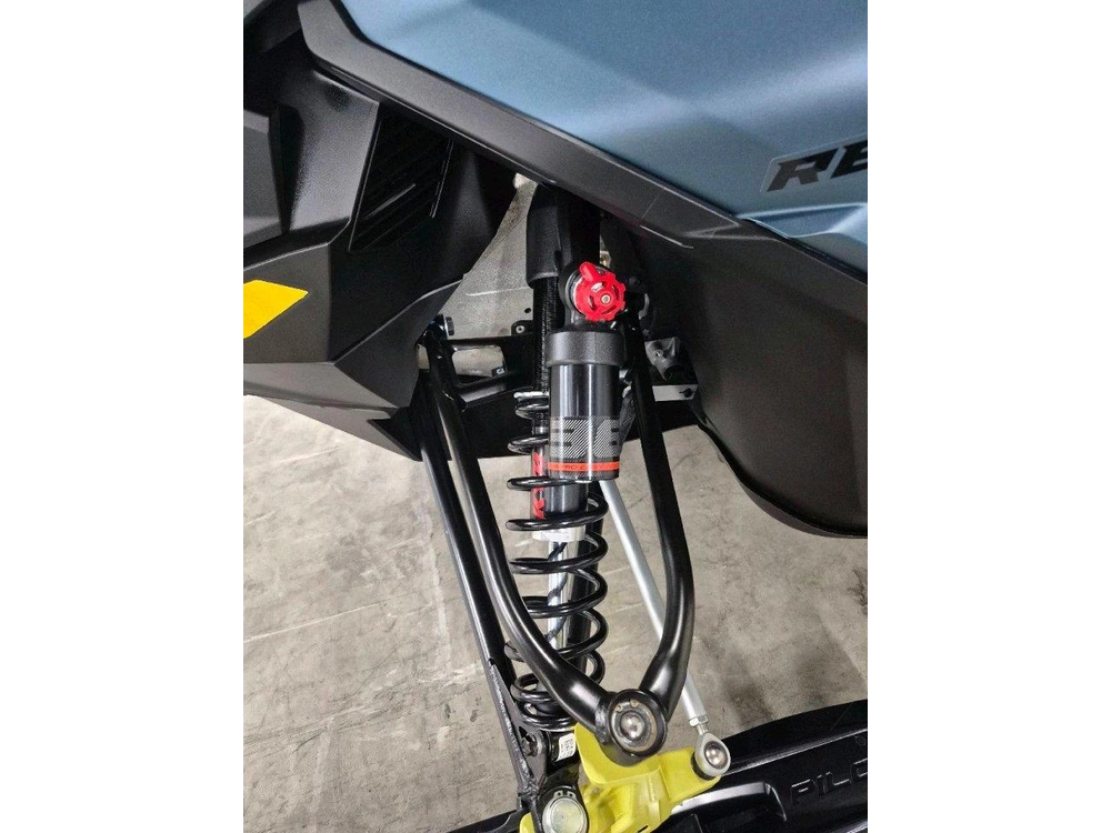 Ski-doo Renegade X-rs 900 Ace Turbo R 2026 alt